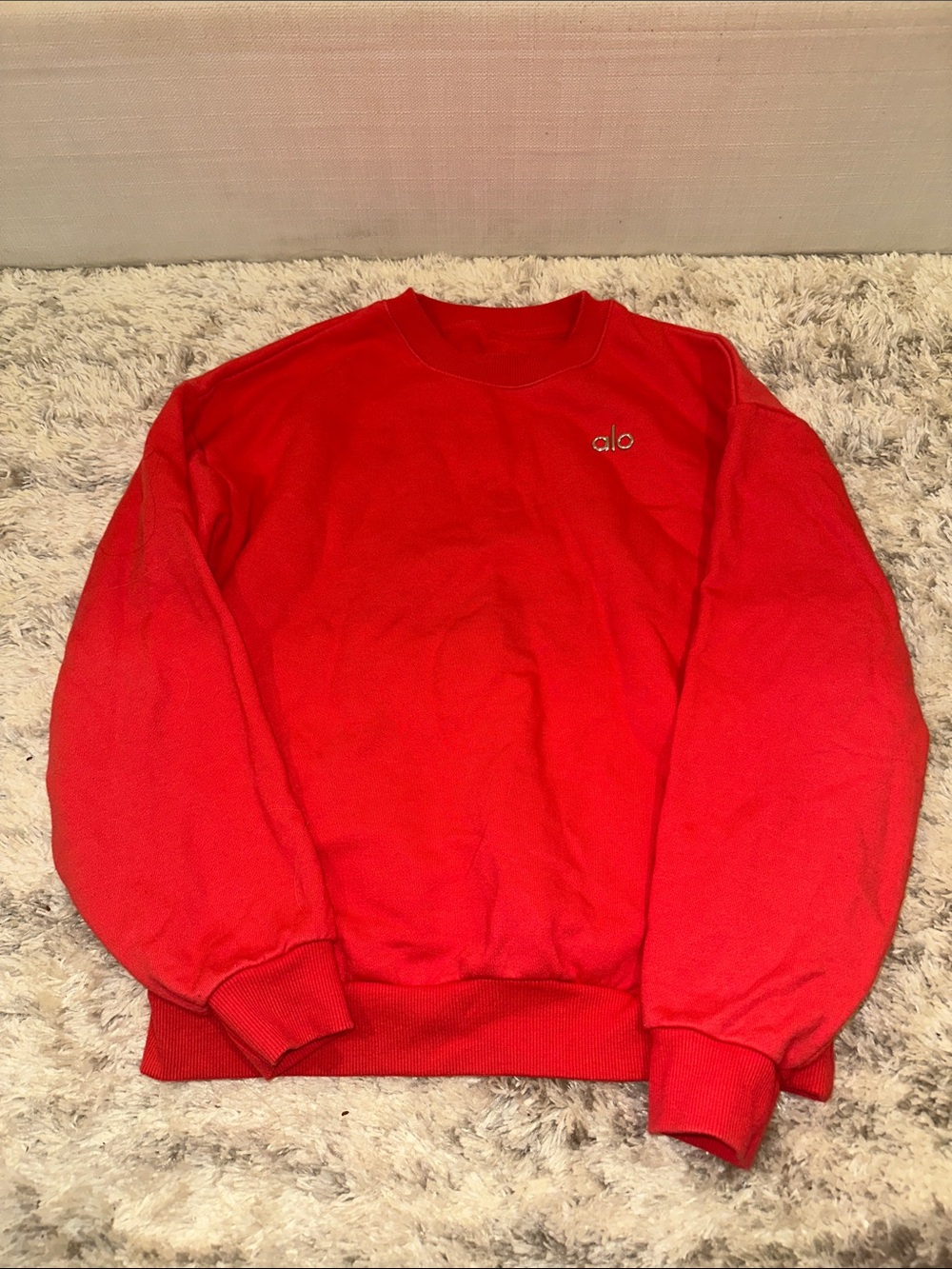 ALO Yoga women’s  Red Crewneck Sweater